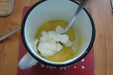 Морковный пирог с бананом,творогом и мёдом: шаг 2