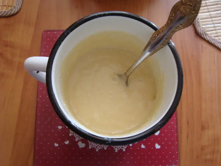 Морковный пирог с бананом,творогом и мёдом: шаг 4