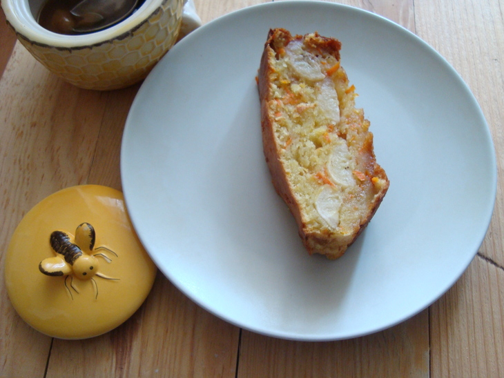 Морковный пирог с бананом,творогом и мёдом: шаг 9