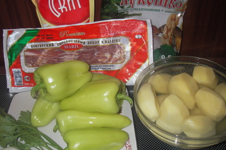 Перец фаршированный беконом, картофелем и грибами: шаг 1
