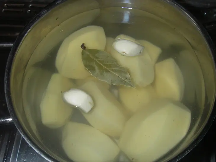 Перец фаршированный беконом, картофелем и грибами: шаг 2