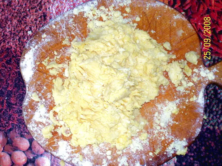 Чизкейк с молочным шоколадом и сливками: шаг 1