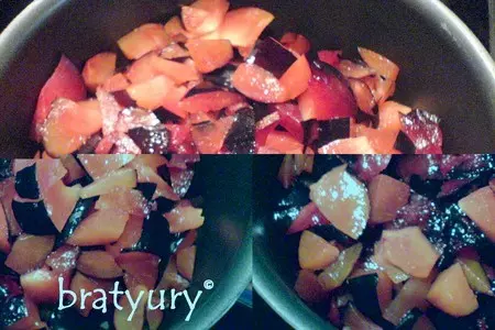 Соус сливовый необычайно вкусный, поданный к жареной куриной печени: шаг 2