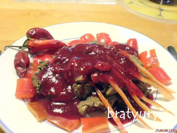 Соус сливовый необычайно вкусный, поданный к жареной куриной печени: шаг 8