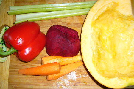 Суп-пюре из овощей. бордовый.: шаг 1