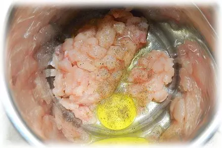 Оладушки куриные с тыквой: шаг 2
