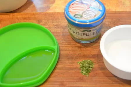 Салат с рукколой, виноградом и творогом из козьего молока: шаг 4