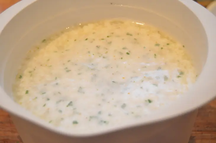 Салат с рукколой, виноградом и творогом из козьего молока: шаг 5