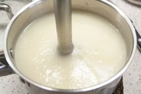 Крем-суп из цветной капусты с морепродуктами: шаг 3