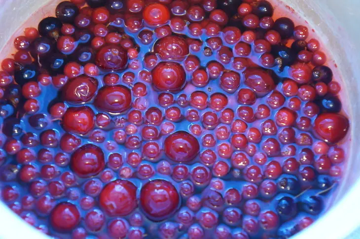 Ягодный десерт с маскарпоне: шаг 1