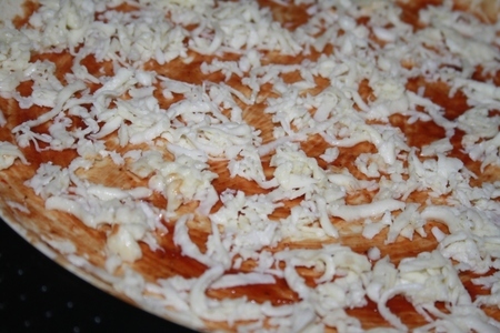 Пицца с сыром и ветчиной: шаг 3