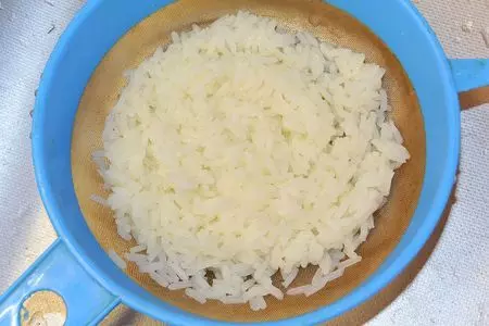 Рисово-овощной салат с куриной печенью: шаг 2