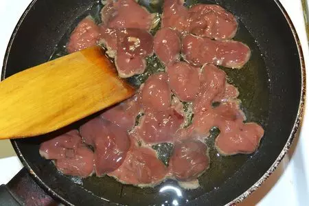 Рисово-овощной салат с куриной печенью: шаг 7