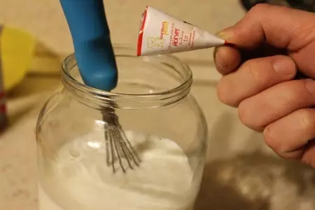 Йогуртовые маффины с ягодами: шаг 3