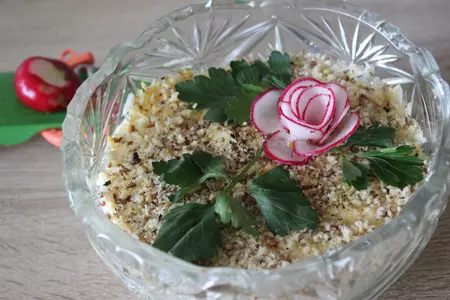 Слоеный салат с курицей, черносливом и рисом басмати quinoa mix: шаг 9