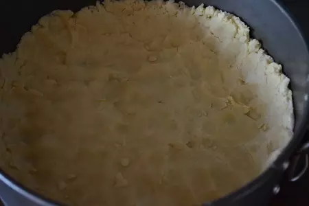 Пирог с вишней и заварным кремом. с днем рождения, наталья-krisenok!: шаг 2