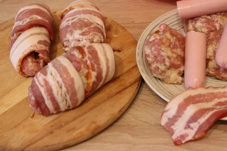 Мясные зразы в беконе "сюрприз": шаг 4