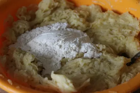 Картофельные оладьи с беконом и ветчиной: шаг 4