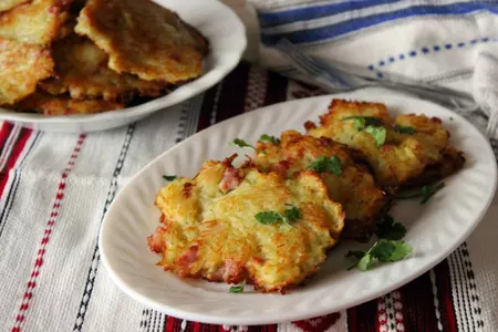 Картофельные оладьи с беконом и ветчиной: шаг 9