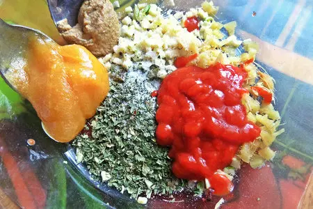 Пряная курочка на банке с пивом: шаг 3