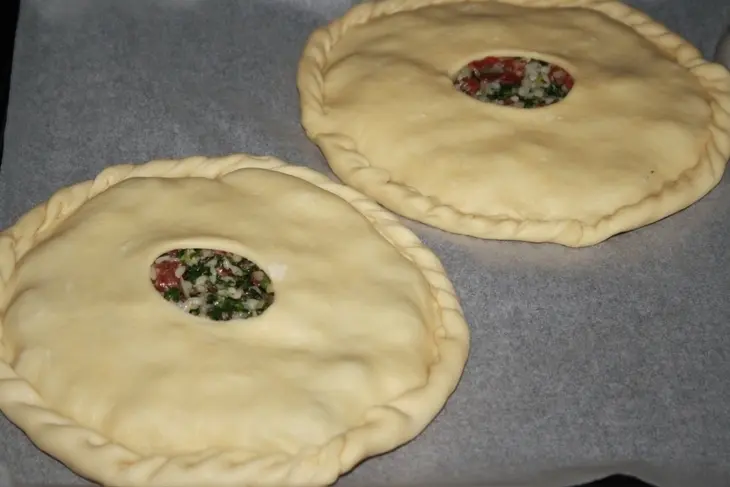 Пирог с говядиной, рисом и кинзой: шаг 10