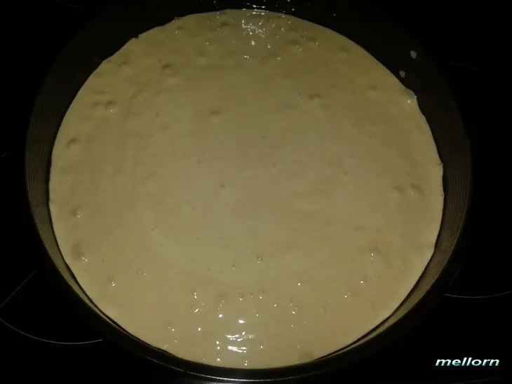 Торт со сливками и клубникой: шаг 3