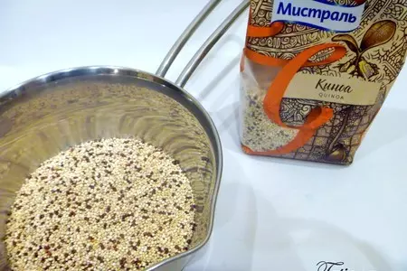 Салат с киноа, креветками и цитрусами: шаг 2