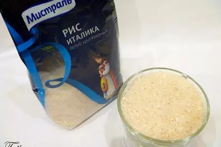 Блинные рулетики с кокосово-рисовым кремом и малиной: шаг 2