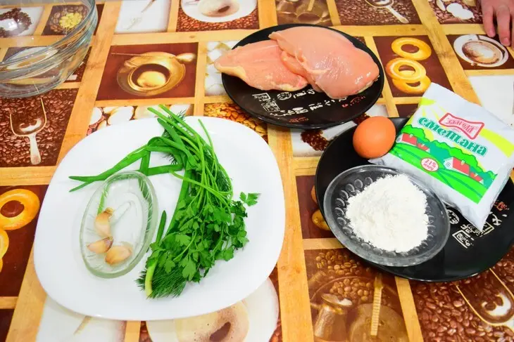 Сочные, нежные "рубленные куриные котлетки": шаг 1