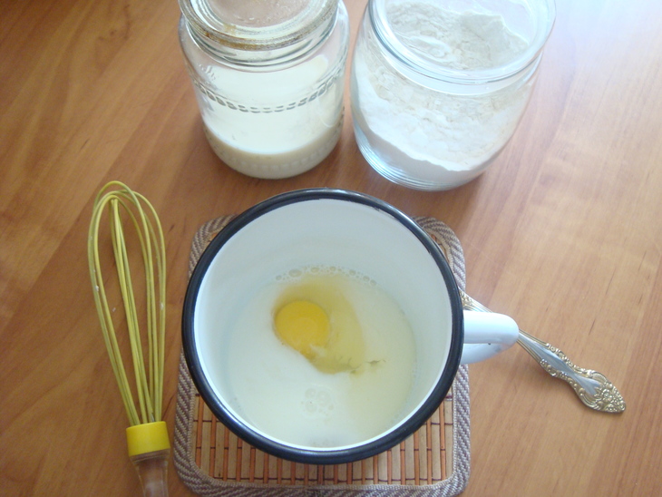 Оладьи на йогурте с вяленой клюквой: шаг 3
