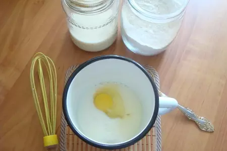 Оладьи на йогурте с вяленой клюквой: шаг 3