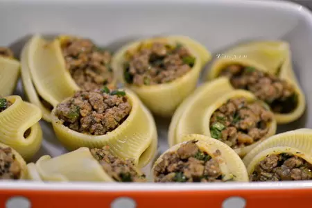 Лумакони фаршированные: шаг 7