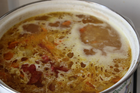Ароматный чечевичный суп с испанской колбасой: шаг 7