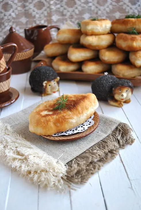 Пирожки с гречкой, квашеной капустой и лесными грибами: шаг 9
