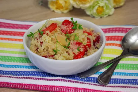 Фруктово-ягодный кускус с медом и корицей: шаг 5