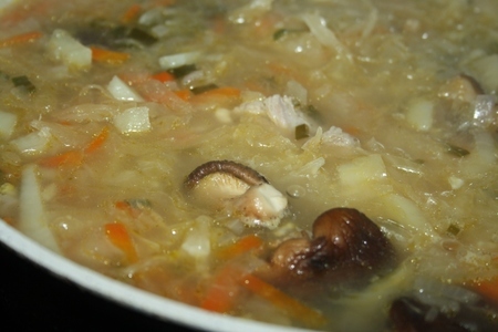 Сытный постный суп с кислой капустой, грибами и диким рисом: шаг 9