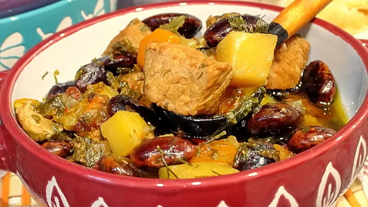 Пряная фасоль с мясом и овощами: шаг 12