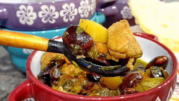 Пряная фасоль с мясом и овощами: шаг 14