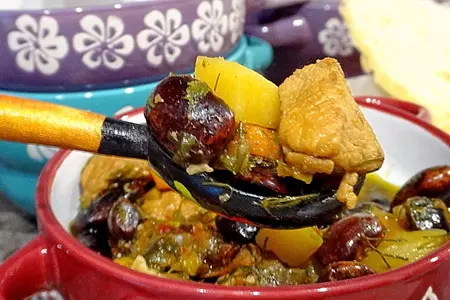 Пряная фасоль с мясом и овощами: шаг 14