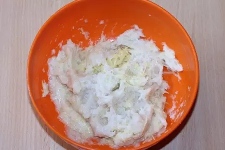 Клецки из картофеля с манной крупой: шаг 3