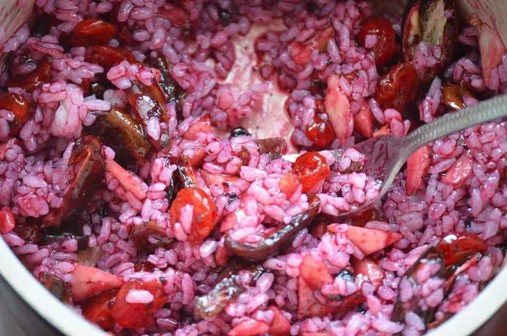 Яблоки фаршированные рисом и сухофруктами: шаг 4