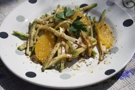 Салат из кабачка с апельсином от оскара кучеры: шаг 6