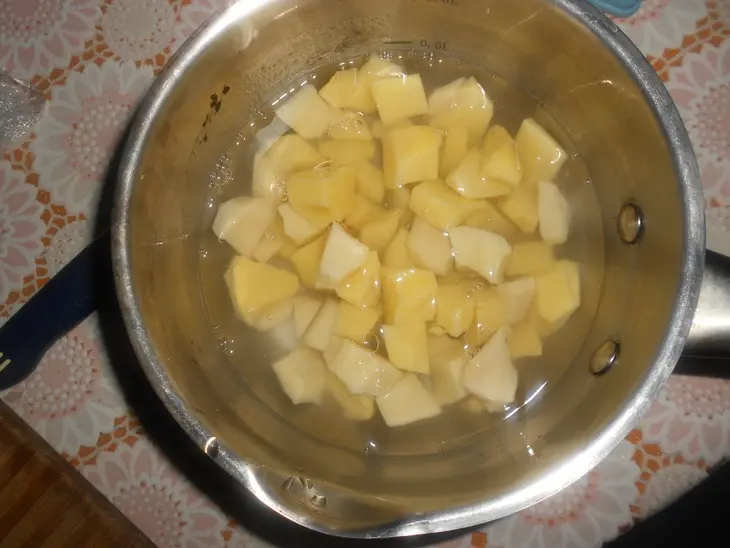 Грибной суп с сыром: шаг 4