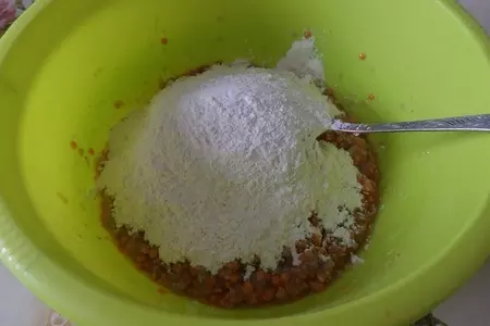 Гречнево-чечевичная лепешка с луком и зеленью: шаг 4