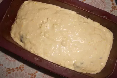 Кекс с шоколадными конфетами: шаг 7