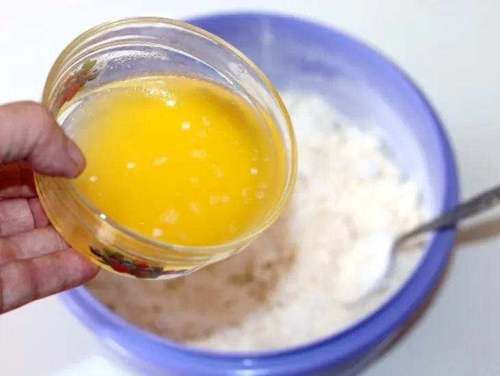 Булочки с мармеладом и яблоками: шаг 4