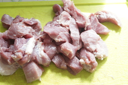 Свинина, запеченная с картофелем и сыром: шаг 1