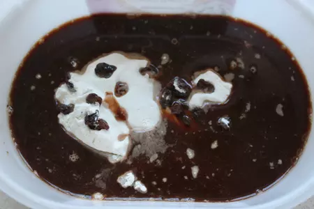 Постные шоколадные кексы с изюмом: шаг 2