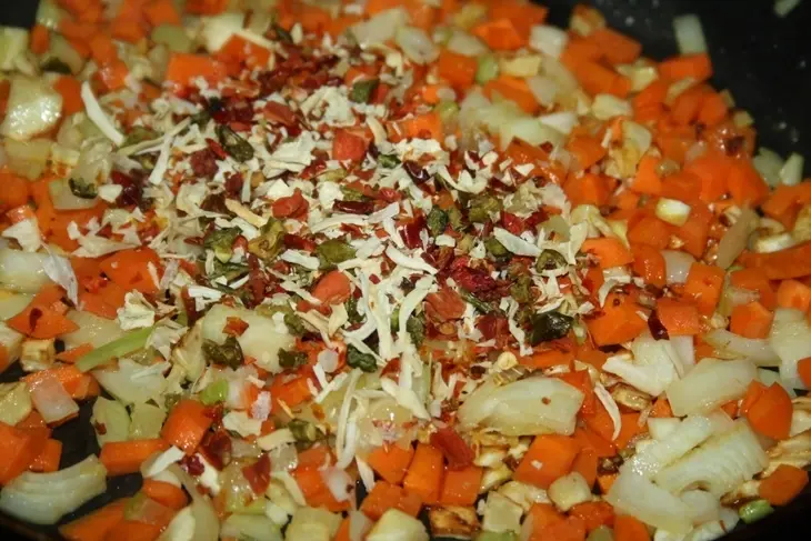 Гречка с сельдереем и овощами: шаг 2