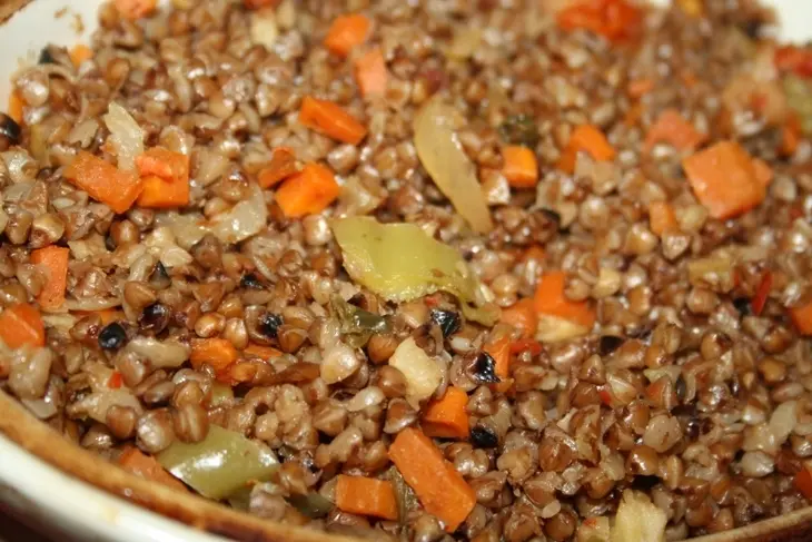 Гречка с сельдереем и овощами: шаг 5
